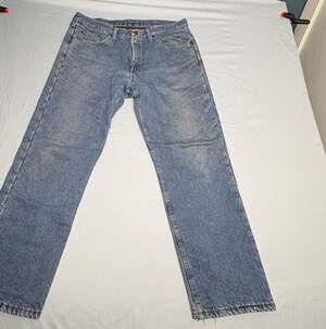 Wrangler Rugged Wear Classic Fit Straight Leg Denim Jeans